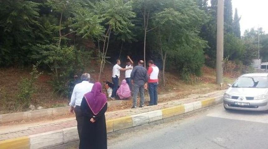 İett Otob&uuml;s&uuml;ndeki Pakistanlılar Polisi Alarma Ge&ccedil;irdi