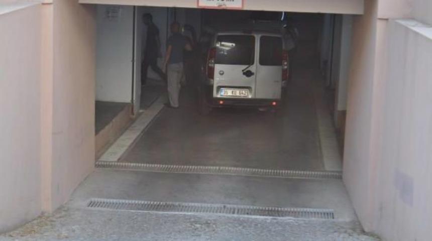 İzmir'de &Ccedil;ifte Operasyon (4)