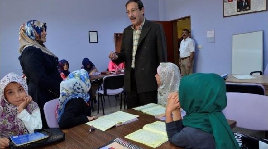 Paland&ouml;ken Belediyesin&rsquo;de Yaz Kur&rsquo;an Kursu Coşkusu Devam Ediyor