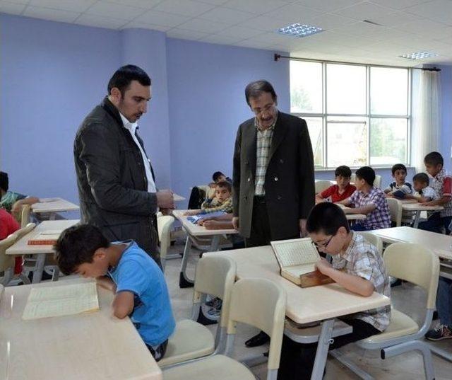 Paland&ouml;ken Belediyesin&rsquo;de Yaz Kur&rsquo;an Kursu Coşkusu Devam Ediyor 1
