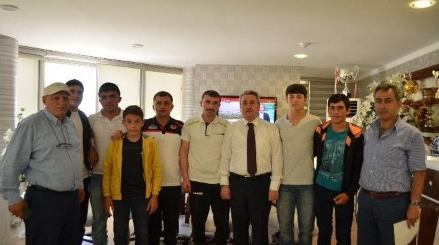 Erzurum&rsquo;un G&uuml;reş&ccedil;i Ordusuna Milli Davet