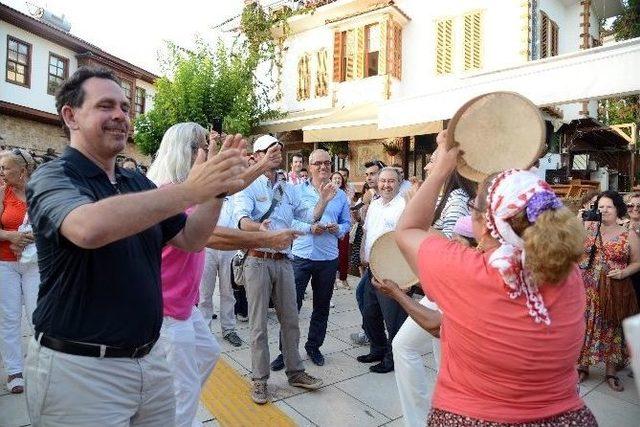 “çiçek Açan Şehirler” Yarışması Jürisi Düzenlemeleri İnceledi