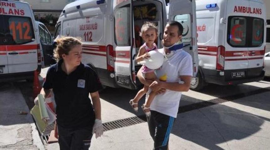 Kazada Yaralanan Minik Seda'ya Ameliyat Eldiveninden Balon