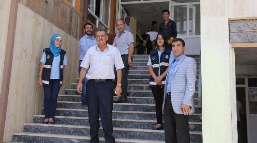 Başkale'de Hdp Ve Dbp'den Cami &Ouml;nlerinde &Ouml;nlem