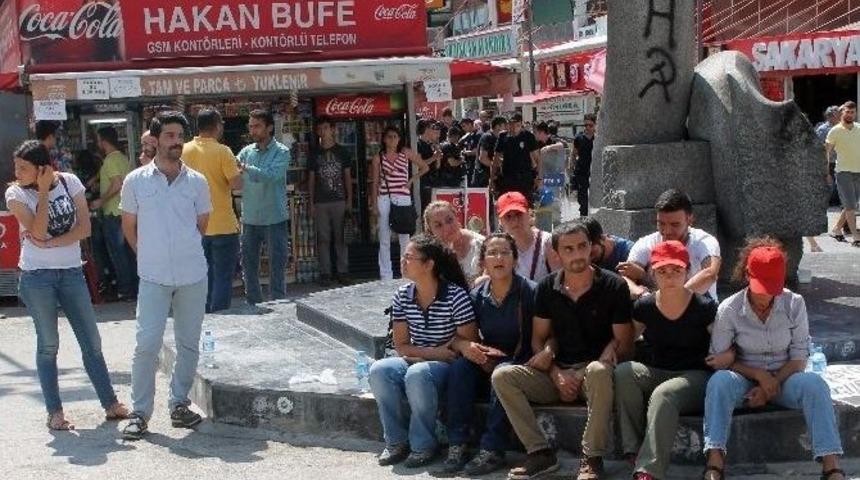 Başkent&rsquo;te Dhkp-c Operasyonu Protestosunda Arbede