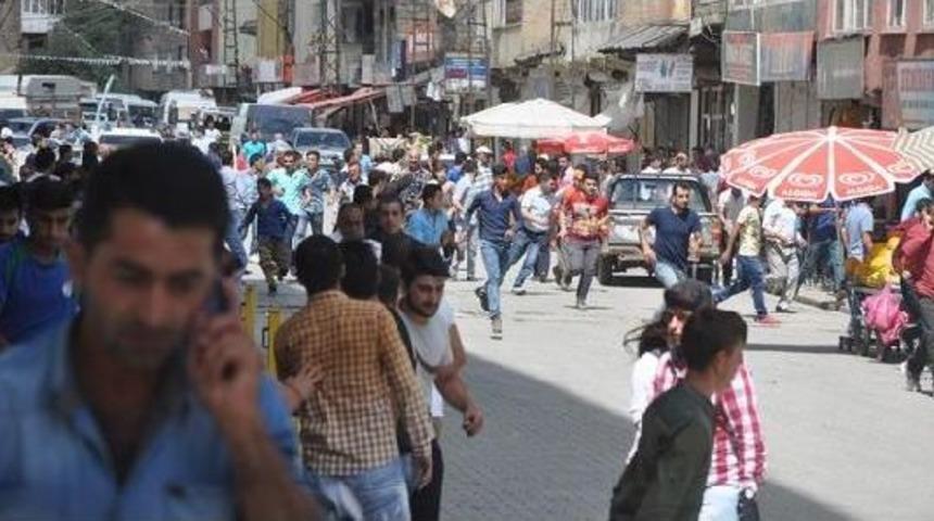 Y&uuml;ksekova'da Kavga:10 Yaralı