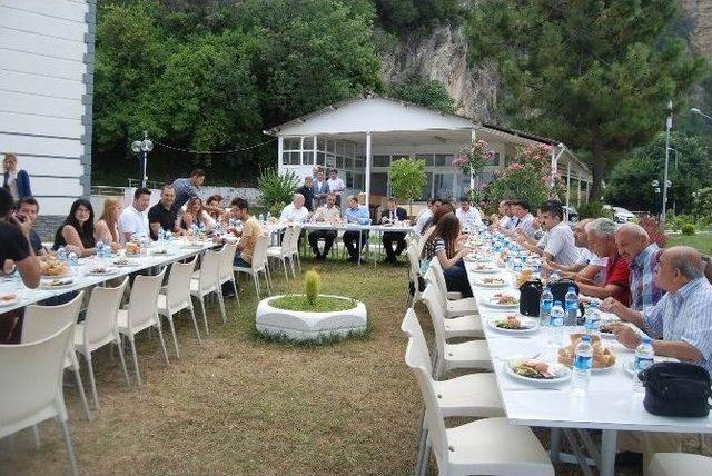 Vali Azizoğlu’ndan Basın Mensuplarına Kahvaltı