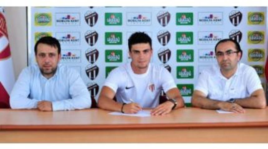 İneg&ouml;lspor Erdi Zengin Ile 2 Yıllık S&ouml;zleşme Imzaladı