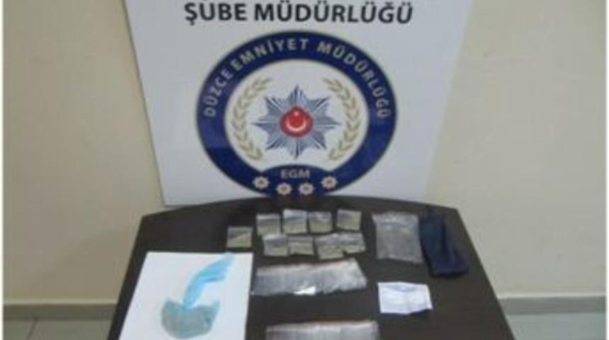 Polis, Uyuşturucu Satıcılarına G&ouml;z A&ccedil;tırmıyor