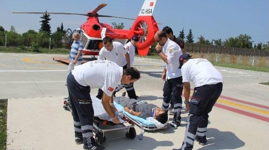 Çatıdan Düşen Genç Ambulans Helikopterle Hastaneye Kaldırıldı