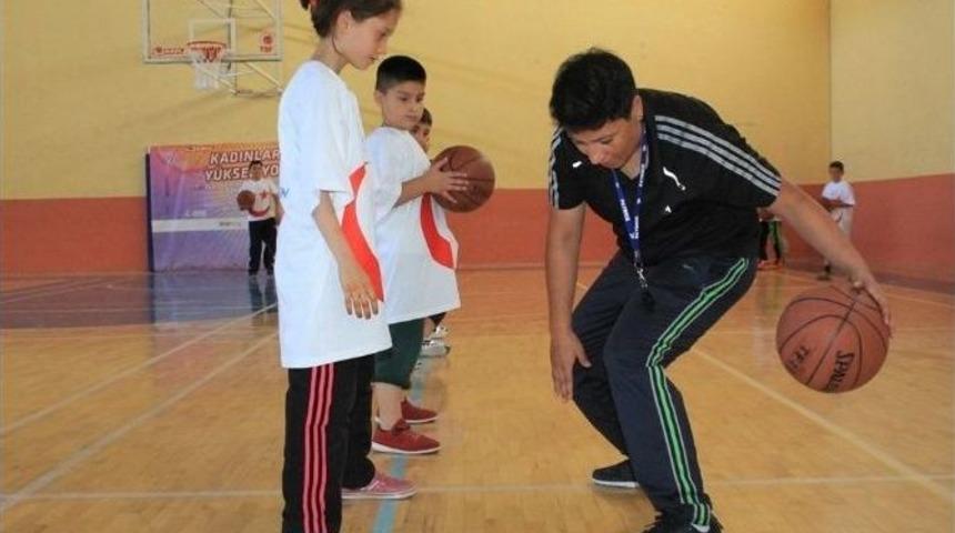 Karaman&rsquo;da Basketbol Kursu Yoğun İlgi G&ouml;r&uuml;yor
