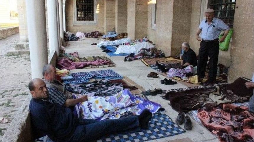 Kırkpınar Sevdalıları Geceyi Selimiye Camii Avlusunda Ge&ccedil;iriyor