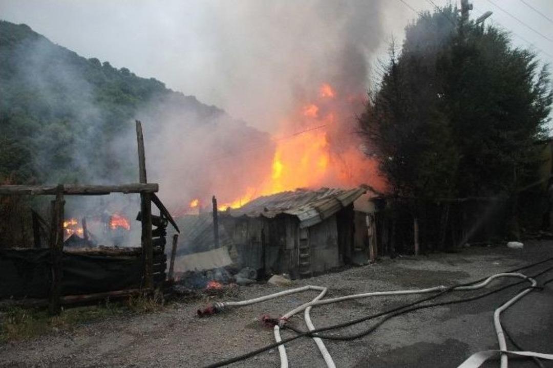 &Ccedil;ay Bah&ccedil;esi Alevlere Teslim Oldu