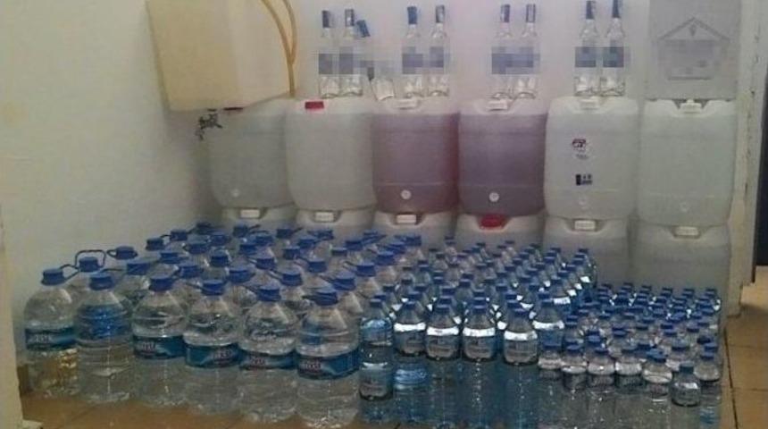 Jandarma Ka&ccedil;ak Rakıya İzin Vermedi