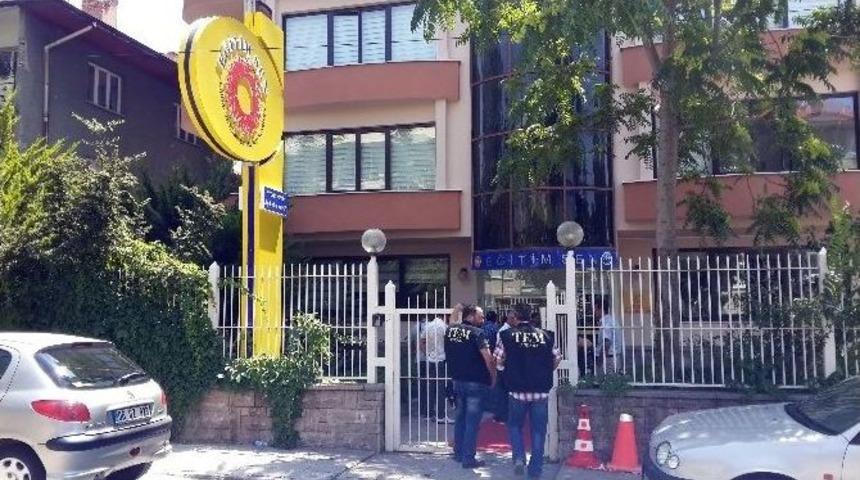 Eğitim-sen Genel Merkezi&rsquo;nde Arama