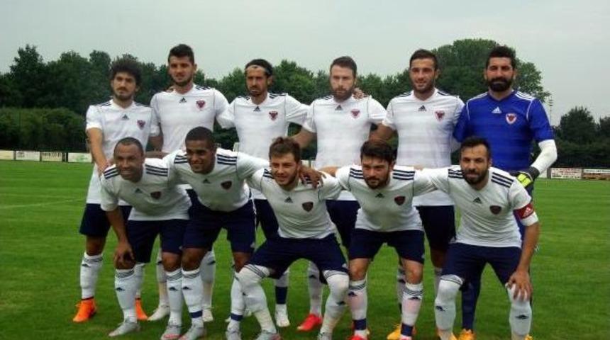 Mersin İdmanyurdu'nun Hollanda Kampı S&uuml;r&uuml;yor