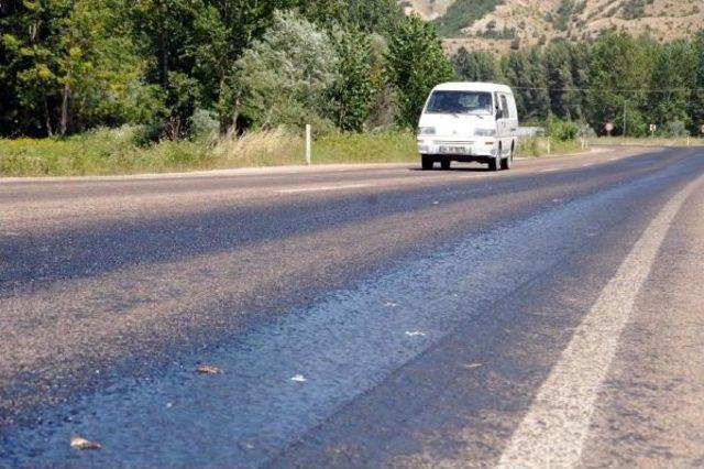 Tokat’Ta Asfalt Eriten Sıcak