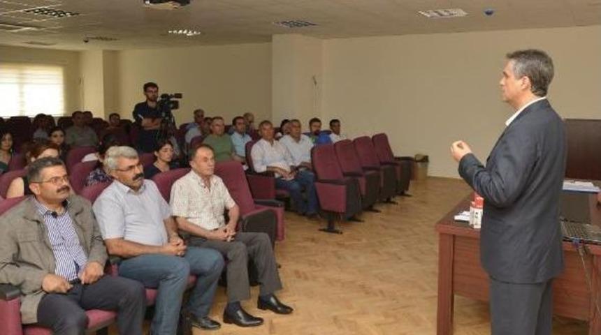 Belediye Eş Başkanı Anlı'dan H&uuml;k&uuml;mete, 'topal &Ouml;rdek' Benzetmesi