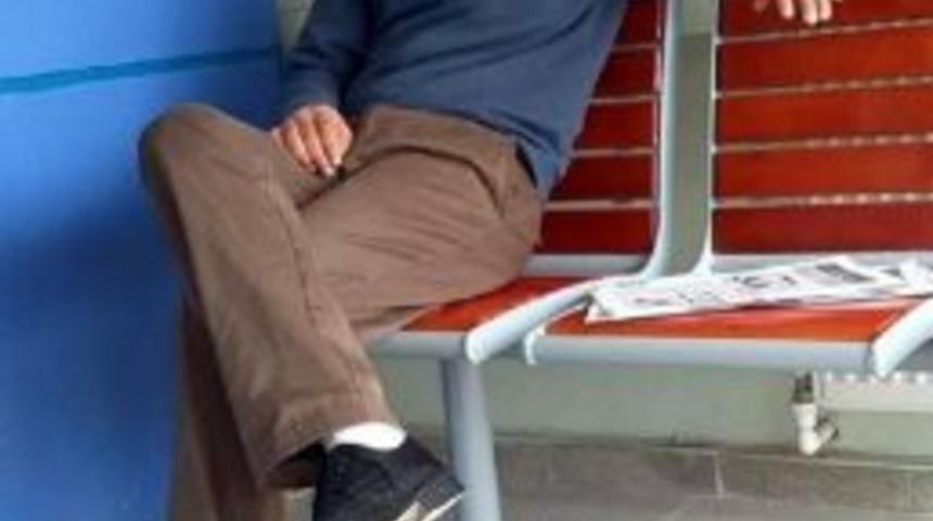 Kaza Yapan Yaralıya Yardıma Koşan Taksici, Kamyonet Altında &Ouml;ld&uuml;