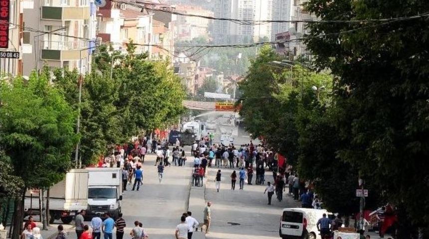 Gazi Mahallesi&rsquo;nde Polis M&uuml;dahalesi