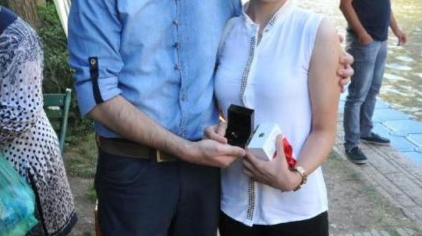 Porsuk &Ccedil;ayı'nda Evlilik Teklifi