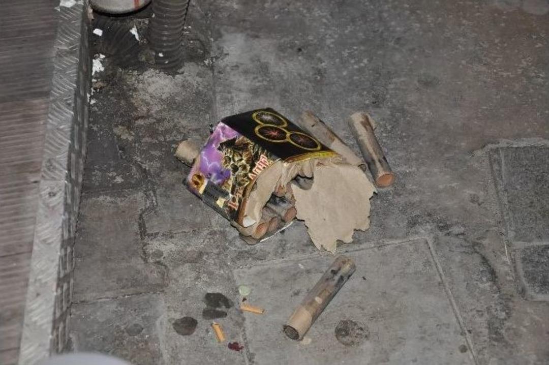 İzmir&rsquo;de Gergin Y&uuml;r&uuml;y&uuml;şe Polis M&uuml;dahalesi