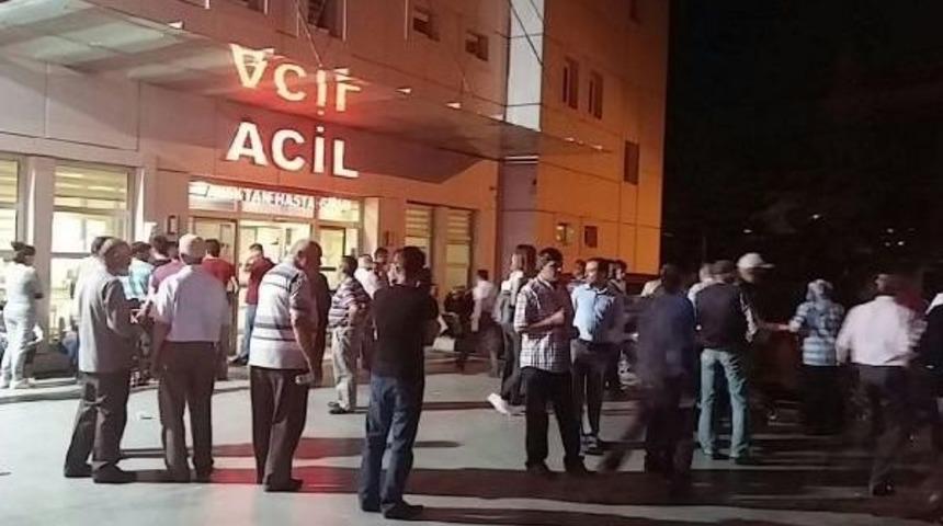 D&uuml;ğ&uuml;nde Maganda Dehşeti: 10 Yaralı