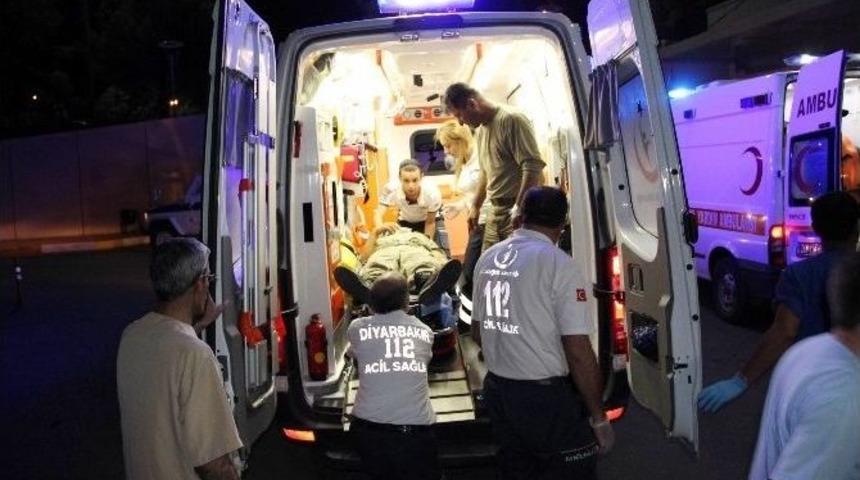 Diyarbakır&rsquo;da Askeri Araca Saldırı: 2&rsquo;şehit 1&rsquo;i Ağır 4 Yaralı