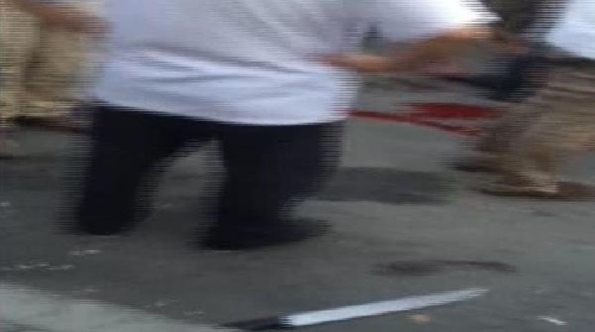 Dolmuş Durağı'na Park Eden S&uuml;r&uuml;c&uuml; Canından Oldu