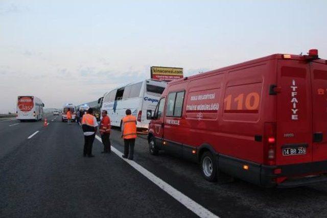 Otobüs Kaza Yaptı, Yolcular Camlardan Atladı