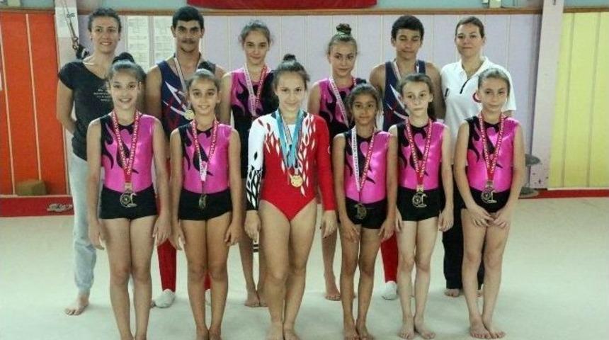 Cimnastikte T&uuml;rkiye&rsquo;nin Gururu Oldu