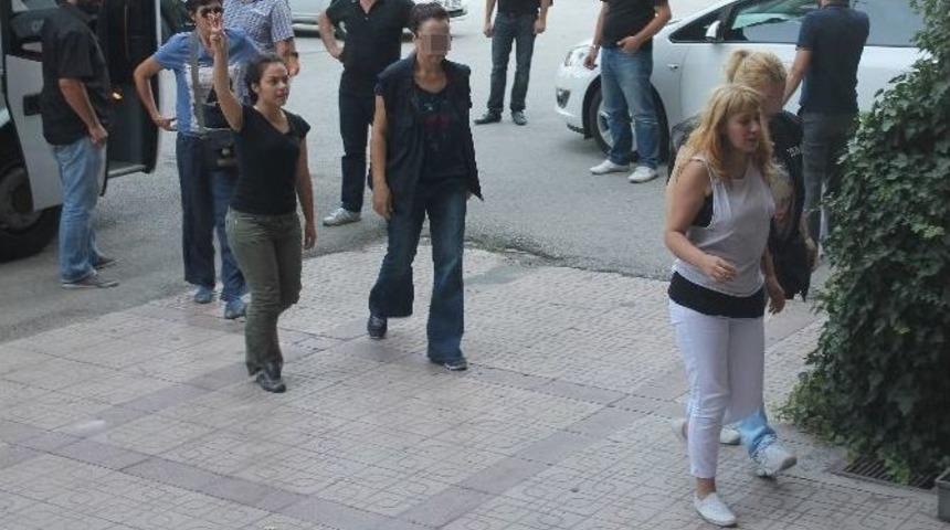 Ankara&rsquo;daki Olaylarda G&ouml;zaltına Alınan 13 Kişi Adliyeye Sevk Edildi