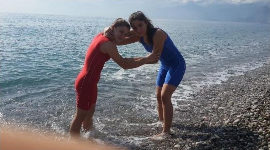 Kepezspor&rsquo;lu G&uuml;reş&ccedil;i Avrupa Şampiyonasında T&uuml;rkiye&rsquo;yi Temsil Edecek