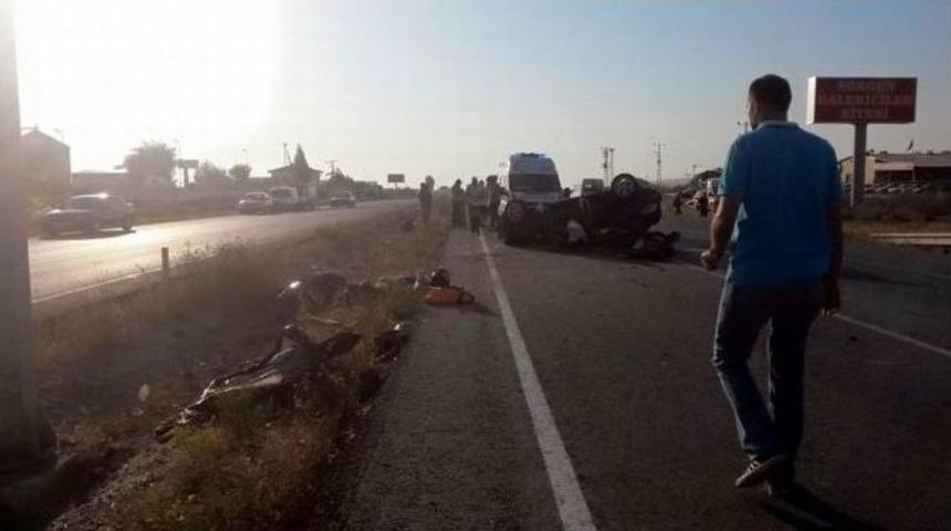 Diyarbakır Cezaevi M&uuml;d&uuml;r&uuml; Ve Eşi Trafik Kazasında &Ouml;ld&uuml;