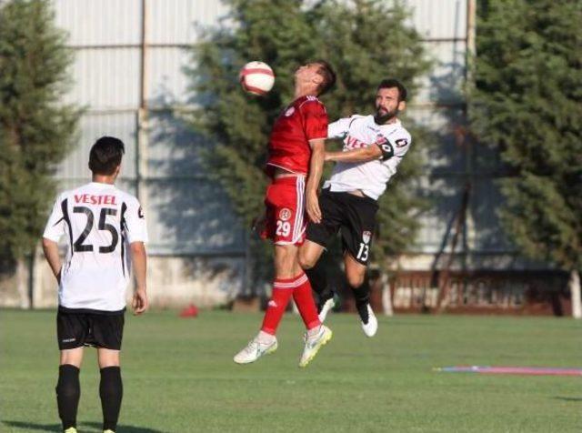 Manisaspor Hazırlık Maçında Turgutluspor'u 2-1 Mağlup Etti