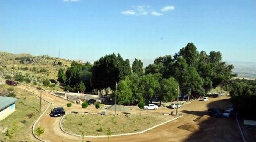 B&uuml;nyan Beledyesi Yeni Mesire Alanı İnşaatına Başladı