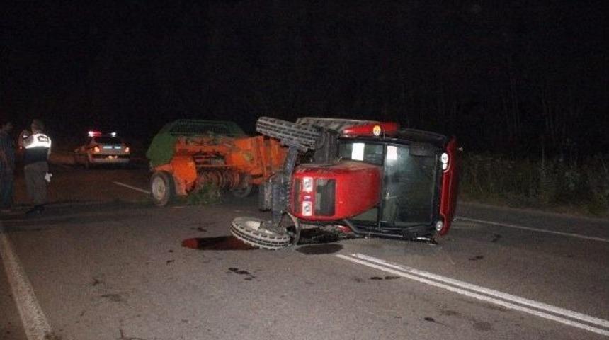 Devrilen Trakt&ouml;r Yolu Trafiğe Kapattı