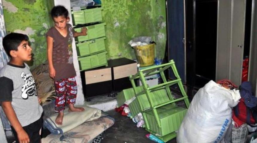 Şırnak'ta Esnaf Kepenk A&ccedil;madı, Derik'te 5 G&ouml;zaltı