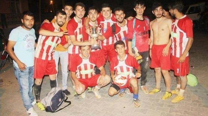 Köyler Arası Düzenlenen Futbol Turnuvası Şampiyonu Durabeyli Köyü Oldu