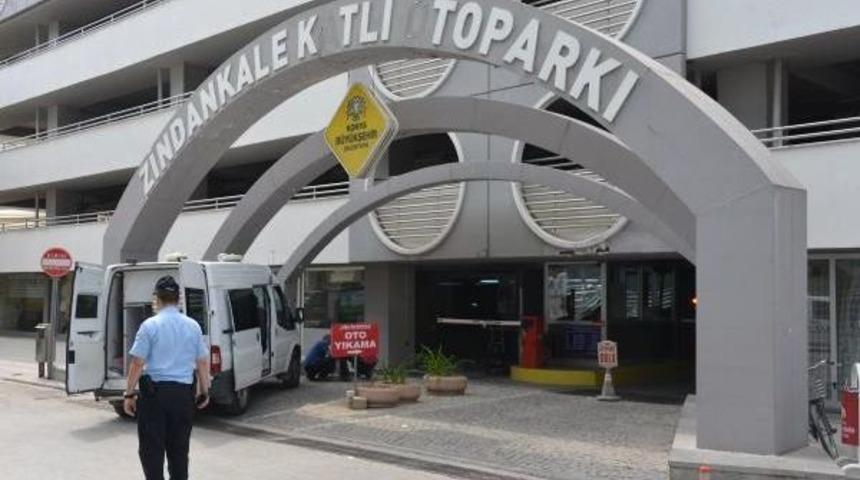 Katlı Otoparkta Bomba Paniği