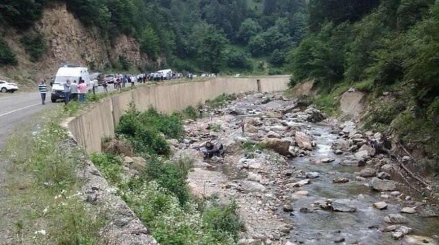 Giresun Yağlıdere’de Kaza: 2 Ölü, 2 Yaralı