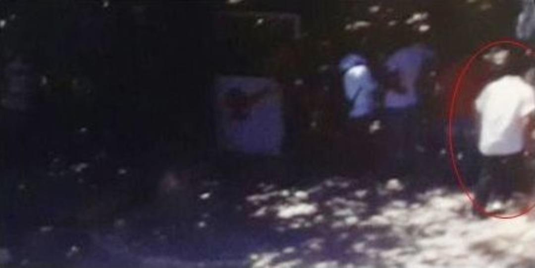 Canlı Bombanın Amara K&uuml;lt&uuml;r Merkezi&rsquo;ne Girdiği Anlar Kamerada