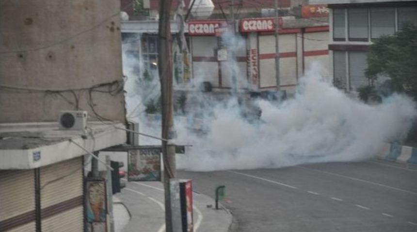 Cizre&rsquo;de &Ouml;zdal&rsquo;ın Cenaze T&ouml;reninden Sonra Olaylar &Ccedil;ıktı