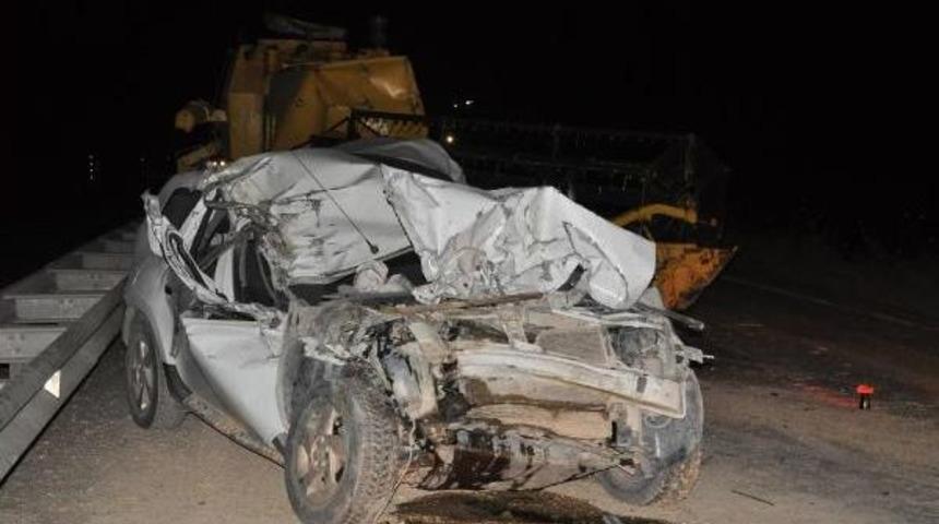 Kaza Yapan Arkadaşlarına Girderken Kaza Yaptı