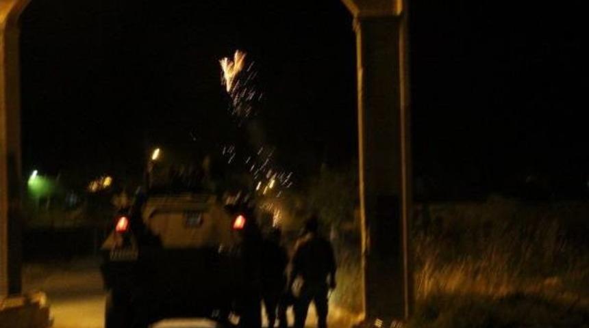 Nusaybin Trafik Denetleme Şube M&uuml;d&uuml;rl&uuml;ğ&uuml;&rsquo;Ne Saldırı: 5 Polis Yaralı (Yeniden)