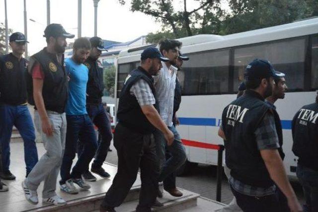 Bursa'da Ydg-H Üyesi Oldukları Iddisıyla Gözaltına Alınan 8 Kişi Adliyeye Sevkedildi