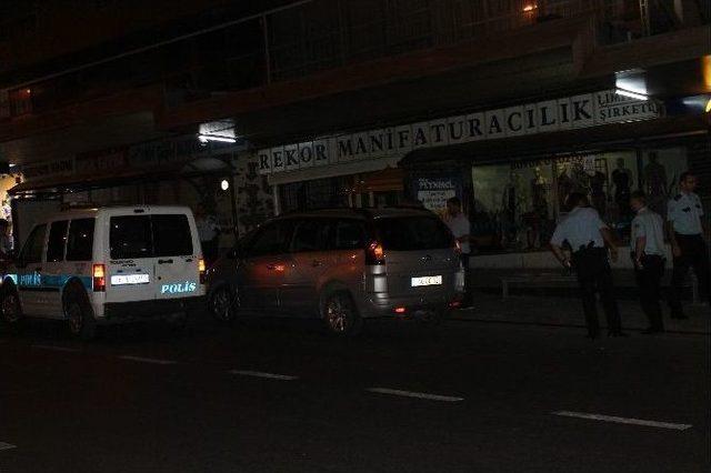 (özel Haber) Başkent’teki Şüpheli Otomobil Polisi Alarma Geçirdi