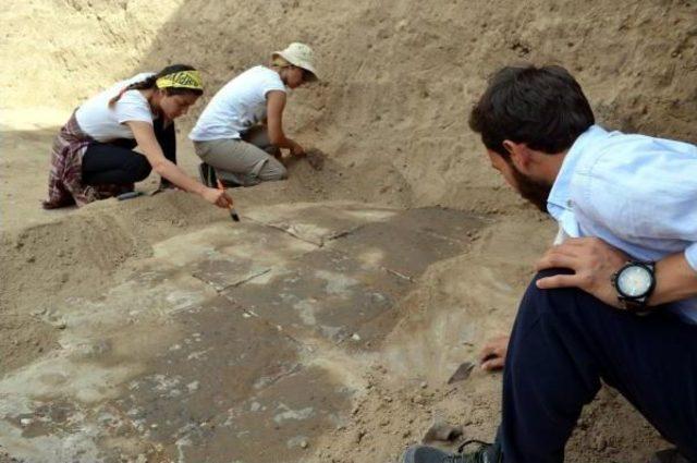 Urartu Kalesinin Surları 2700 Yıl Sonra Ortaya Çıkarıldı