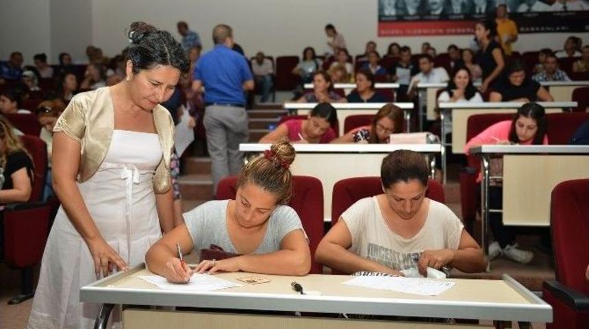 &Ccedil;iğli Belediyesi&rsquo;nden İstihdama Destek S&uuml;r&uuml;yor