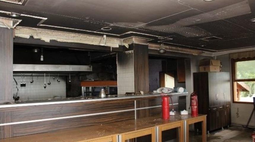 Restoranda Çıkan Yangın Korkuttu